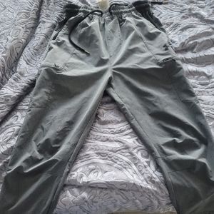 UnderArmour Pants (Medium)